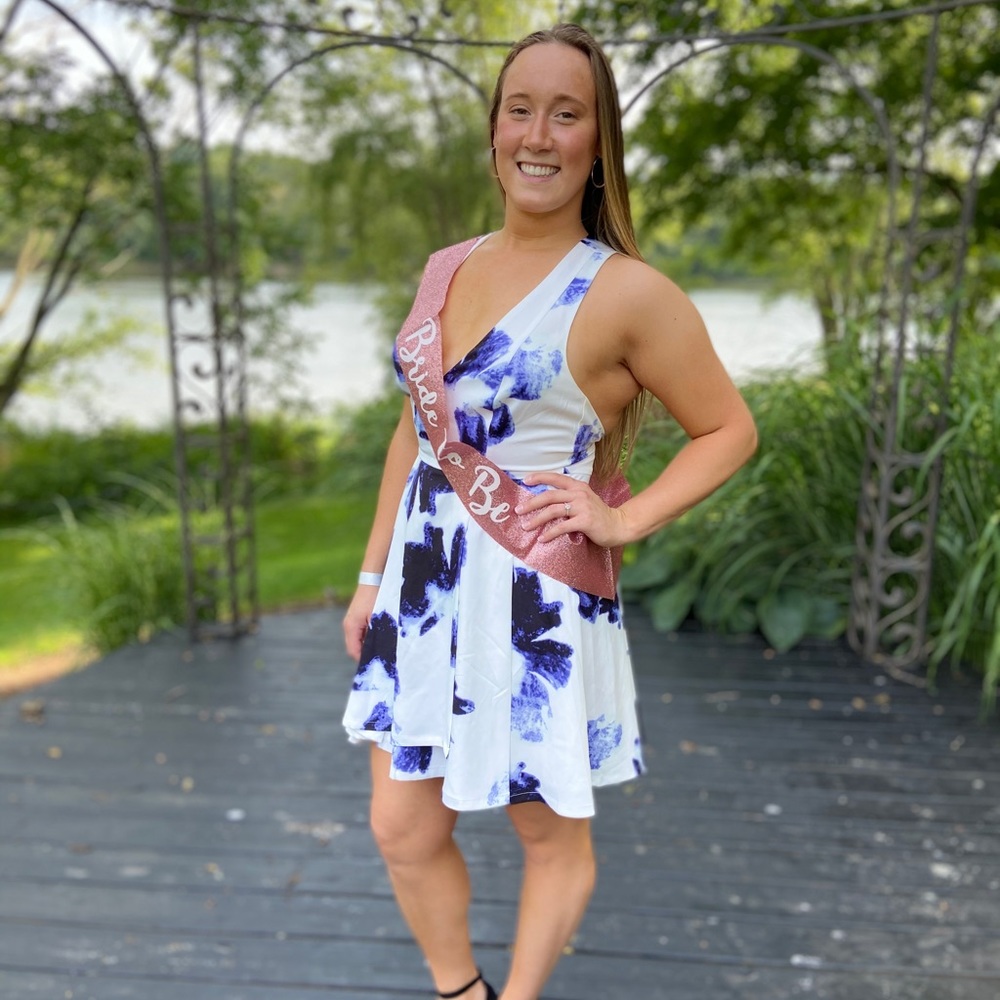 WORN ONCE BEAUTIFUL BLUE & WHITE Lulus Medium Dress